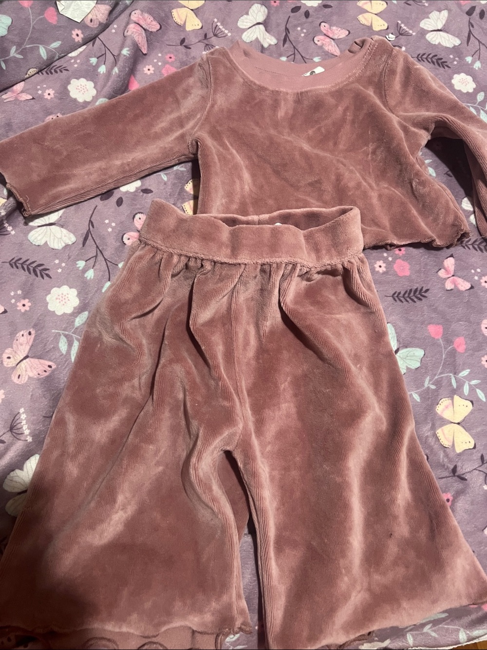 kate quinn Rose Mauve Velvet Matching Set